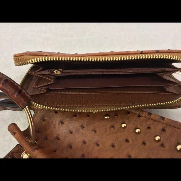 Women’s NWOT brown faux ostrich skin purse/ bag with matching wallet…15”… - Picture 7 of 8
